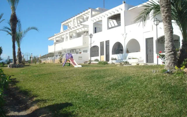 Impressive Apartment With Terrace and two Rooms, AC and Pool
