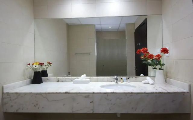 Signature Holiday Home-Masakin Al Furjan