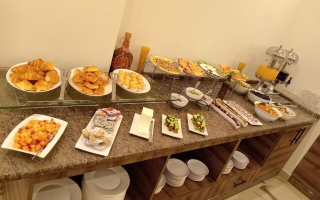 Petra Premium Hotel