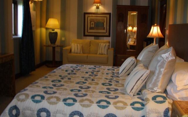 Cornfields Hotel & Restaurant