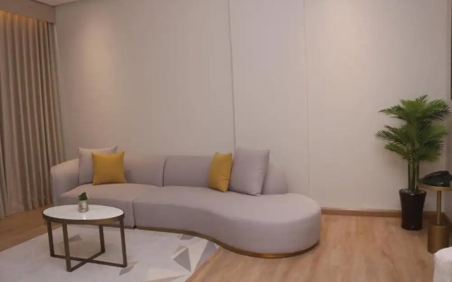 Palm Gate Hotel Suites