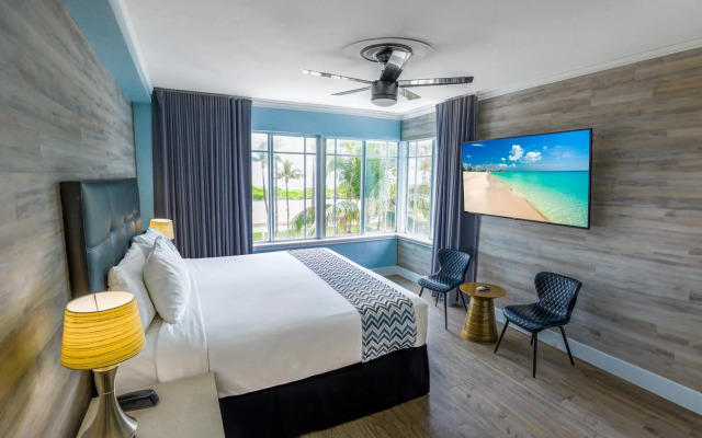 The Colony Hotel