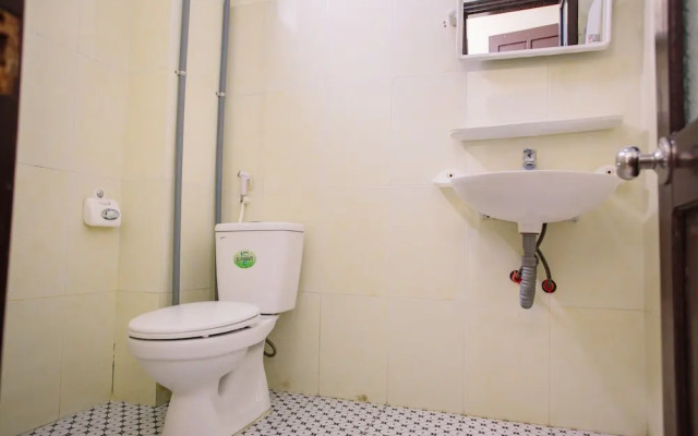 SPOT ON 749 Four Seasons Guest House