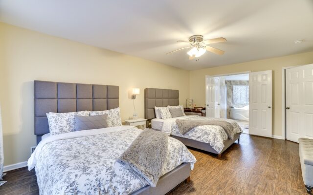 Pet-friendly Tobyhanna Escape Near Hiking & Skiing