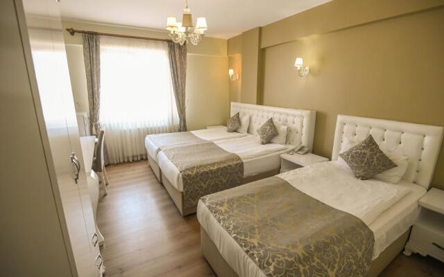 Egas Hotel