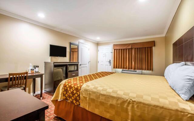 Rodeway Inn & Suites