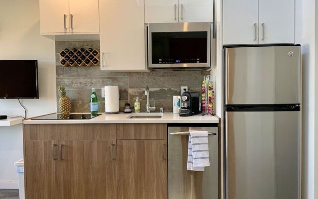 Modern Capitol Hill Studio