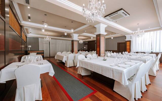 Zenit Aparthotel Hall88