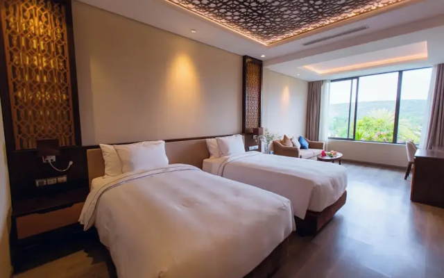 The Palm Nest Cam Ranh Pool Villa