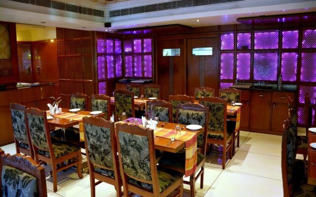 FabHotel Royal CM Bani Park
