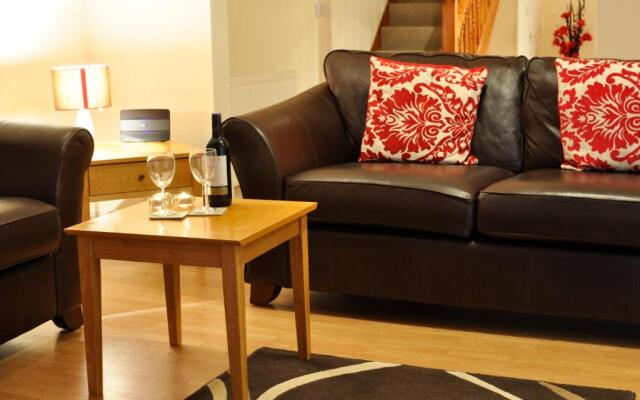 Dufftown Square Apartment