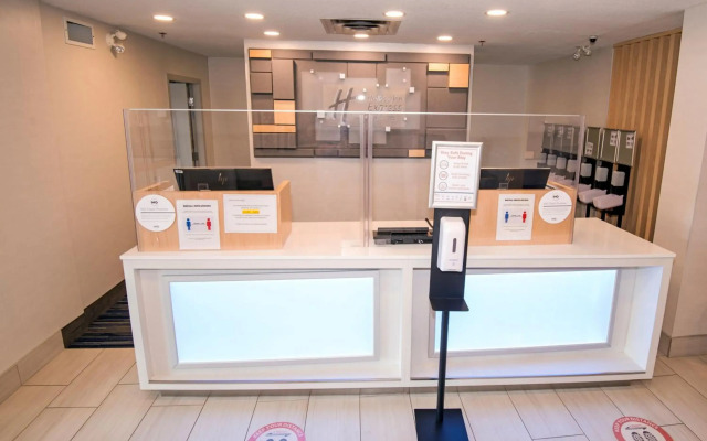 Holiday Inn Express Hotel & Suites Hinton by IHG