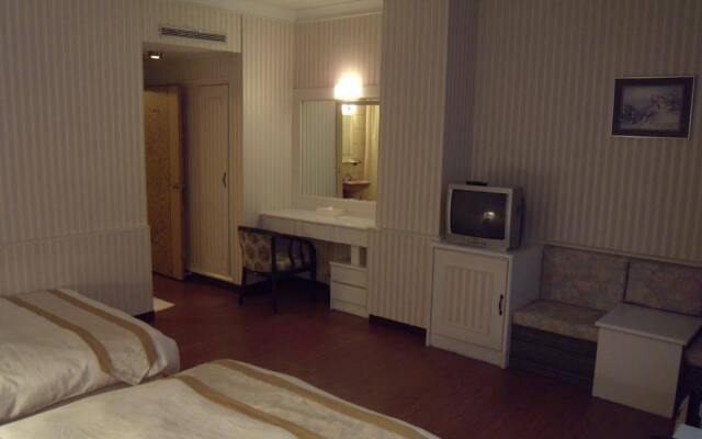 Hotel Chung Shan