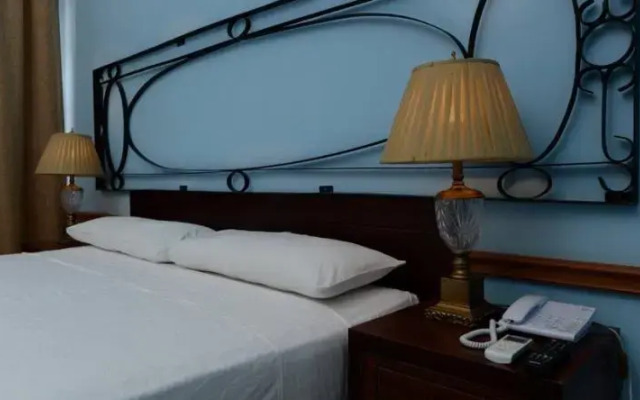 Hotel E Rueda