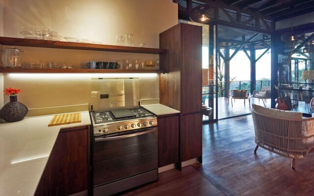 Selva Resort