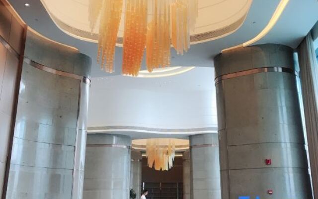 Platinum Stearns Hotel