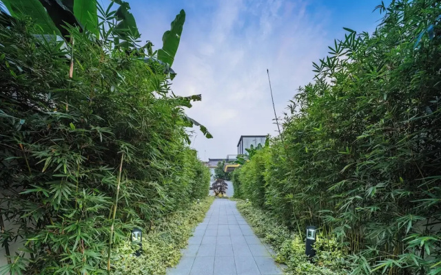 Yinshu Lunas Vila Courtyard Garden Resort  (Shanghai International Tourism Resort Branch)