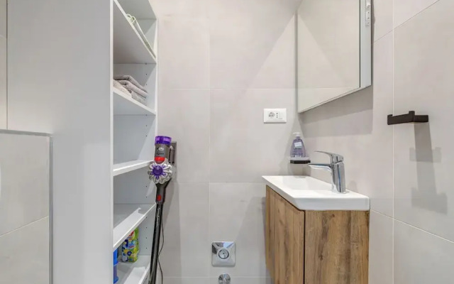 Bells & Whistles, Comfortable Condo