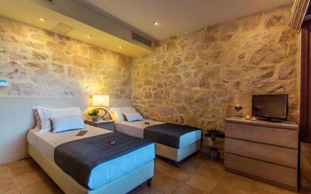 Exensian Villas Suites 3-bedroom Executive Villa With Private Pool