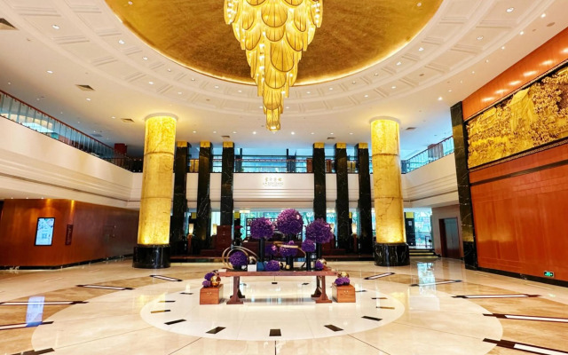 Dong Fang Hotel Guangzhou