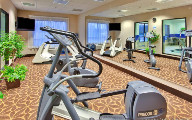 Holiday Inn Express Hotel & Suites Brockville by IHG