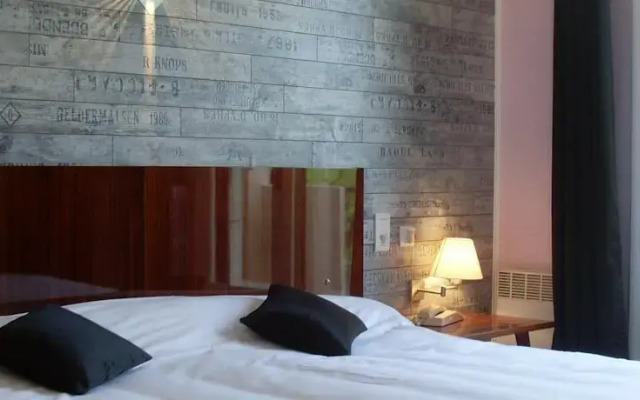 Hotel Dupont