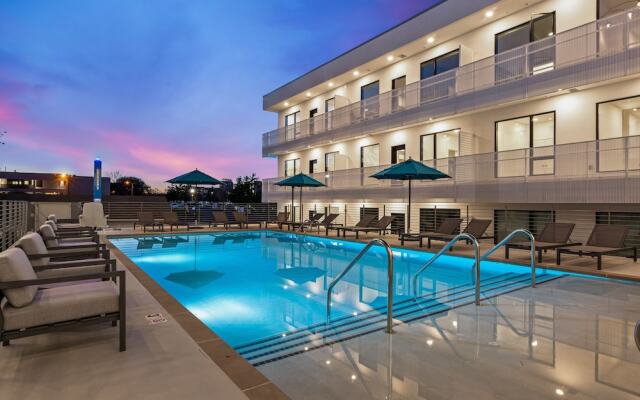 Lllume Posh Gulch View Penthouse Nash.pad 2 Bedroom Condo