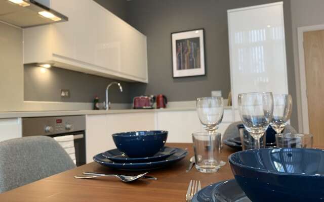 Emerald House Apartments East Croydon