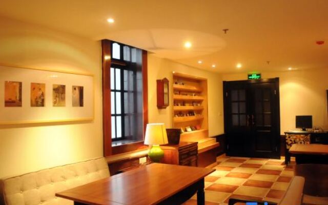 Houshanti B&B (Chongqing Jiefangbei Eighteen Tiers Branch)