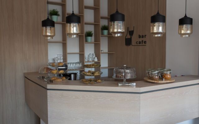 Theofilos City Hotel