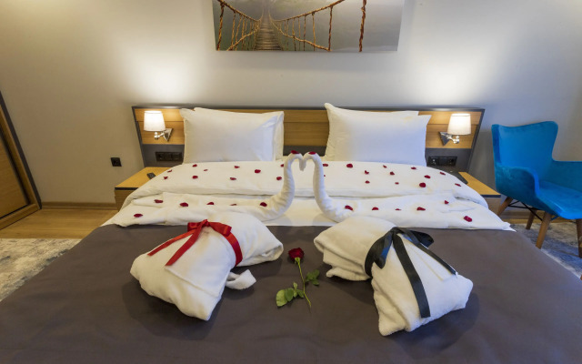 Şehrar Suit Hotel