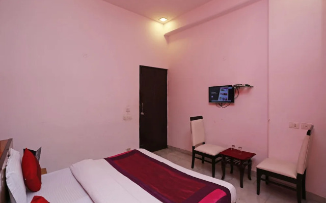 OYO 834 Hotel Aashirwaad