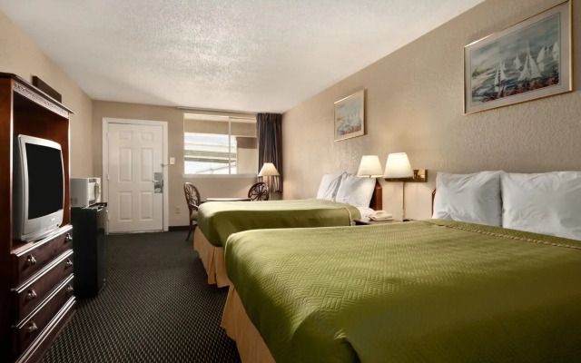 Travelodge by Wyndham New Orleans West Harvey Hotel