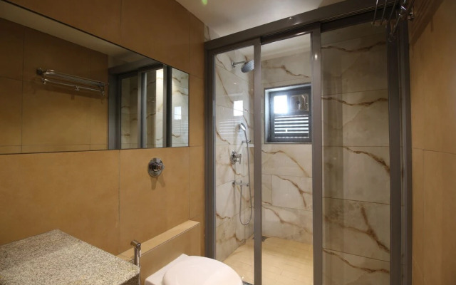 Hotel Maple IVY
