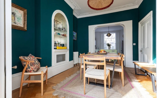 Milborne Grove by Onefinestay