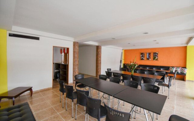 Hotel Monarca