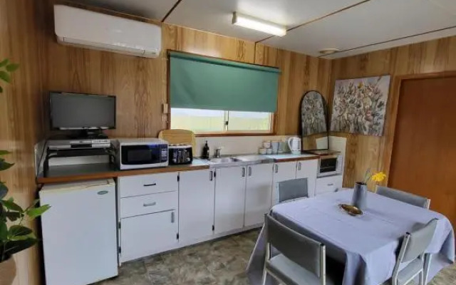 Queenstown Copper Country Cabins