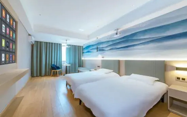 Outai Cinema Hotel (Yinfan Branch, Tangxia Square West Road)