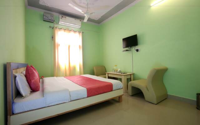 OYO 9038 Hotel Comfort