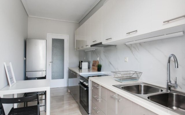 Spacious & Airy 1BR Apartment near HELEXPO Marousi by UPSTREET
