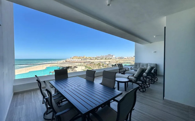 2BR Iconic Oceanfront Escape