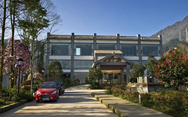 Huasheng Hotel