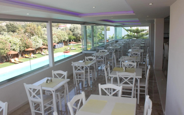 Vallian Village Hotel
