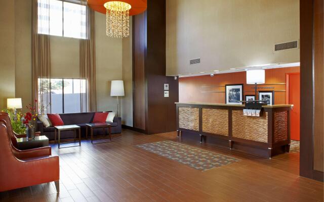 Hampton Inn Phoenix-Biltmore