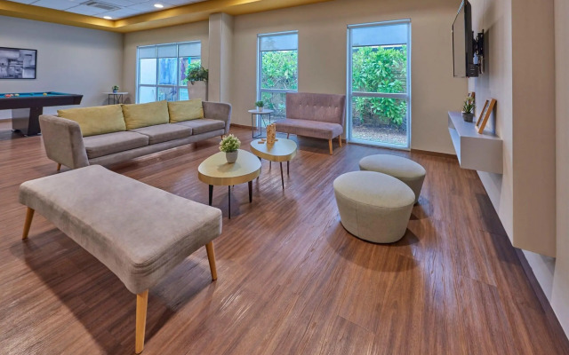 City Express Suites by Marriott Playa Del Carmen