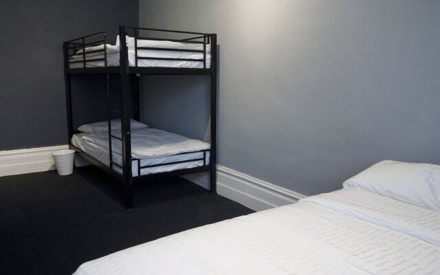 The George Backpackers