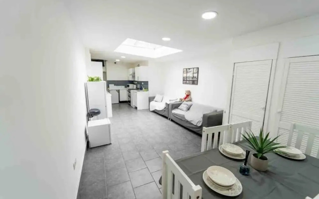 Studio Close to Selly Oak Train Station