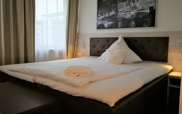 Hotel Near By
