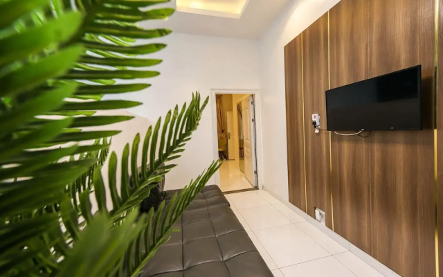 George Residence Osapa