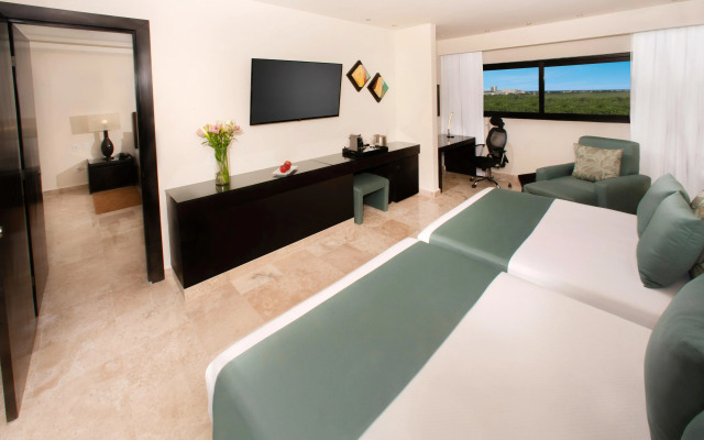 Smart Cancun The Urban Oasis